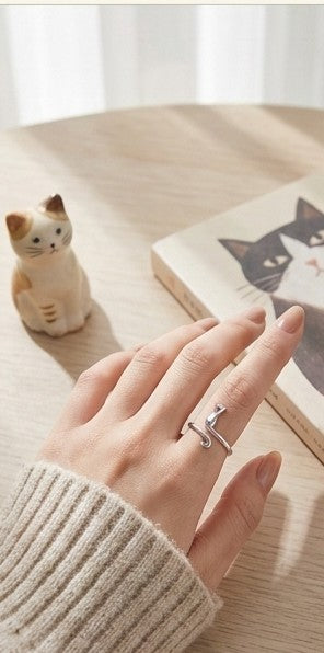 Anillo abrazo de gato