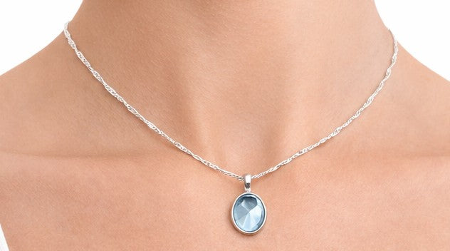 Collar luz celeste